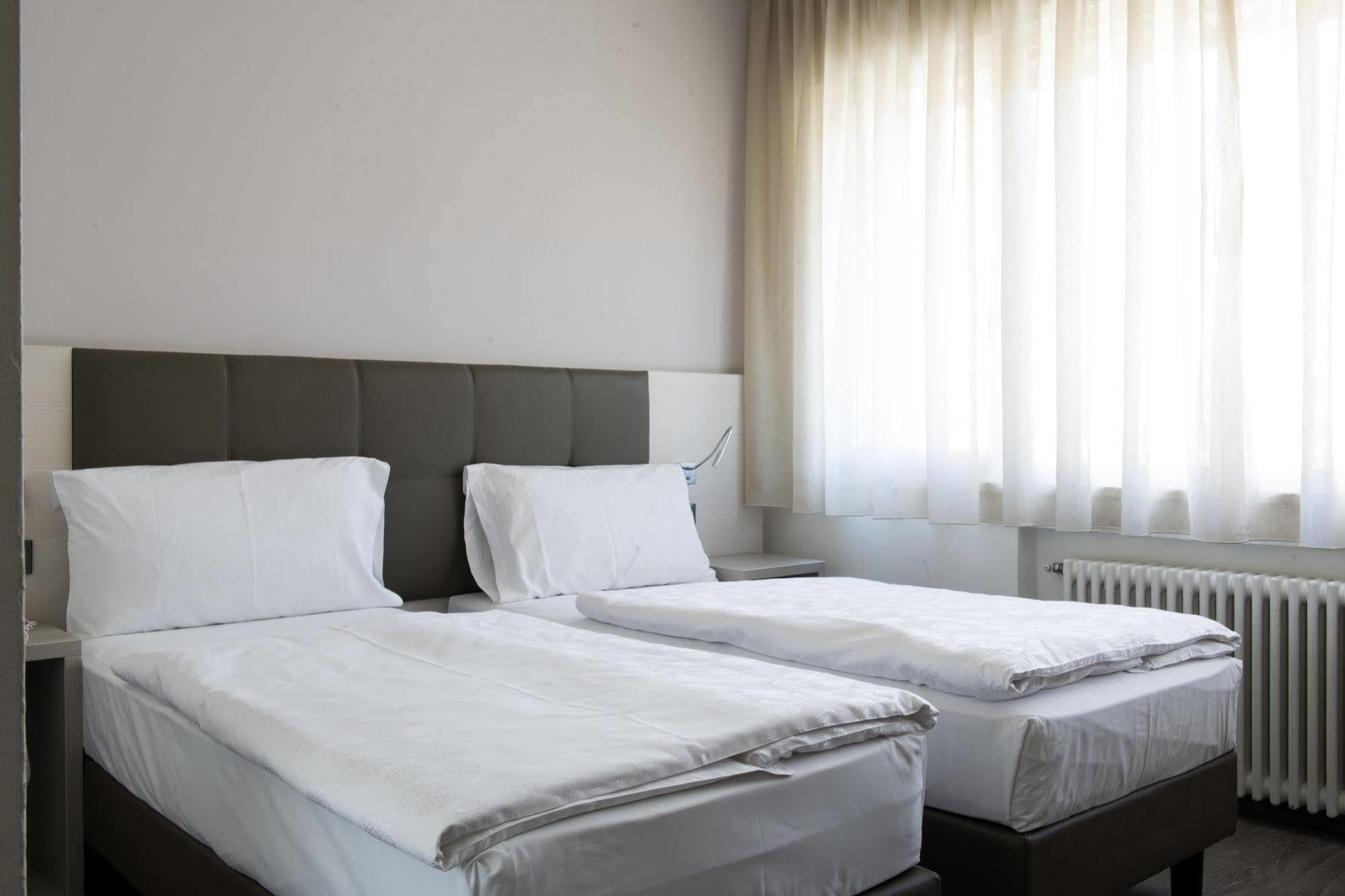 Ariston Hotel